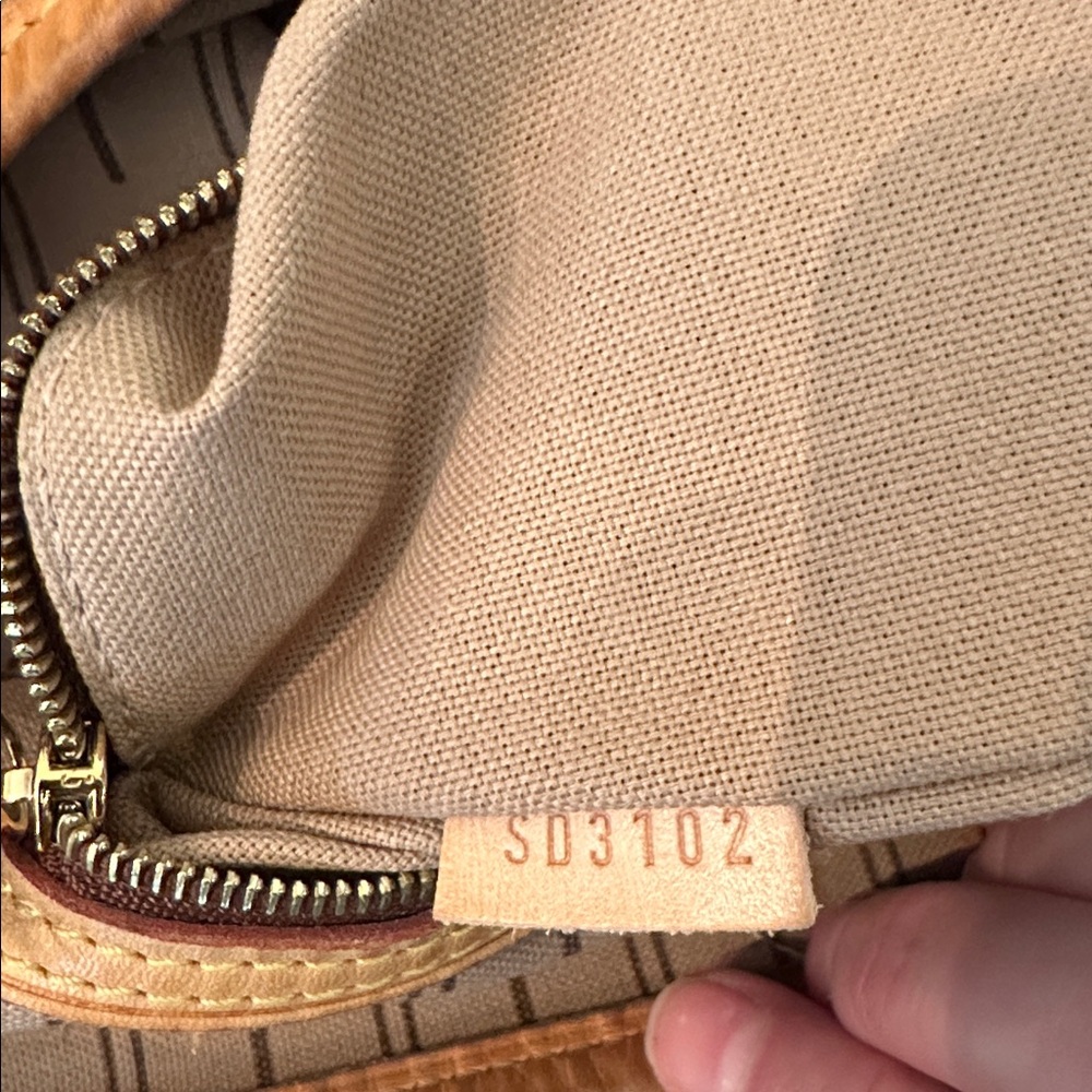 Louis Vuitton Brown Monogram Hobo Bag - Picture 9 of 10